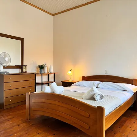 Konstantinos Junior Ii Appartement *