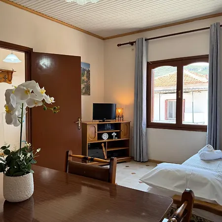 Konstantinos Junior Ii Appartement *